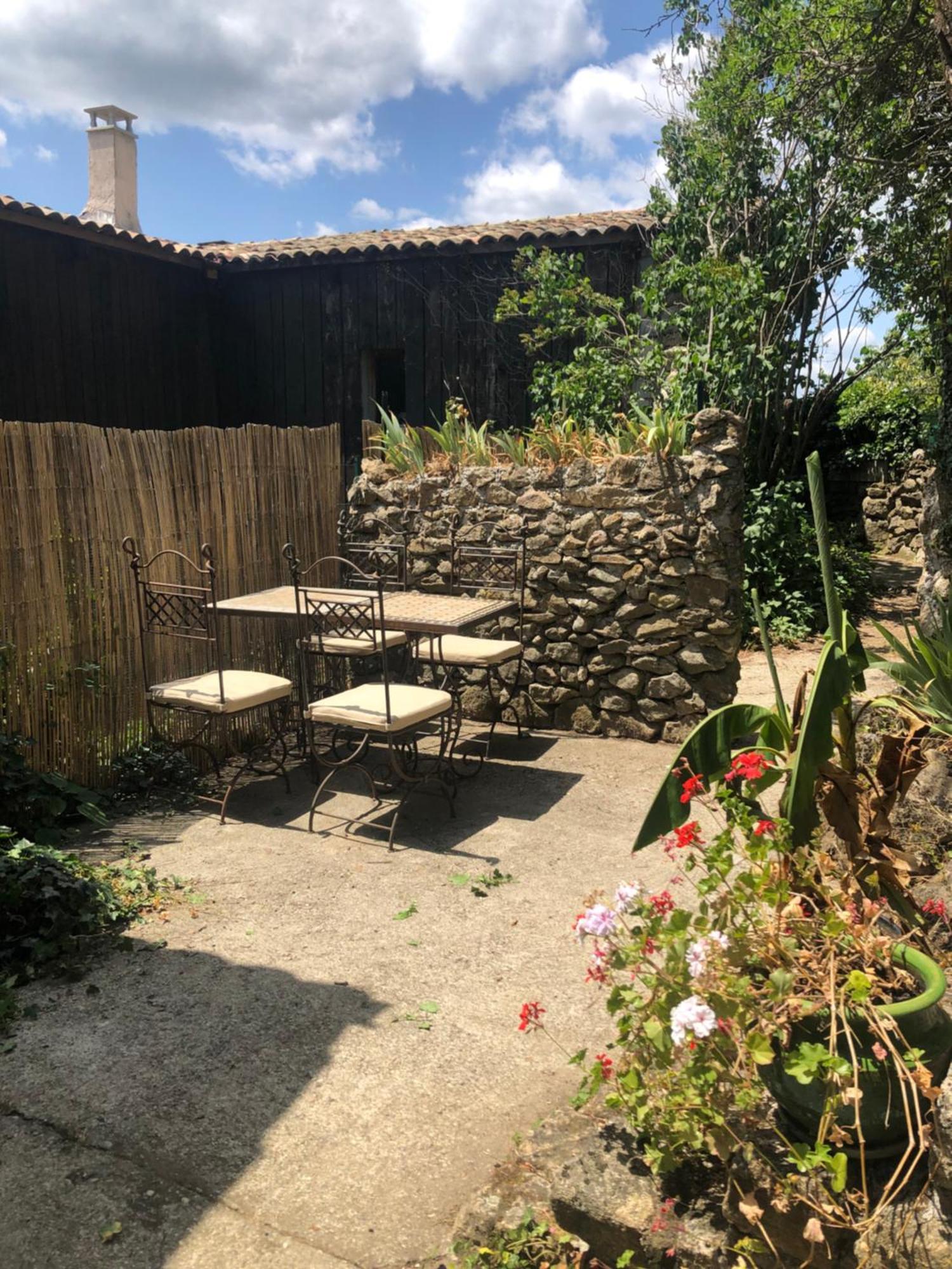 La Chataigne Perchee, Piscine Et Nature Chirols