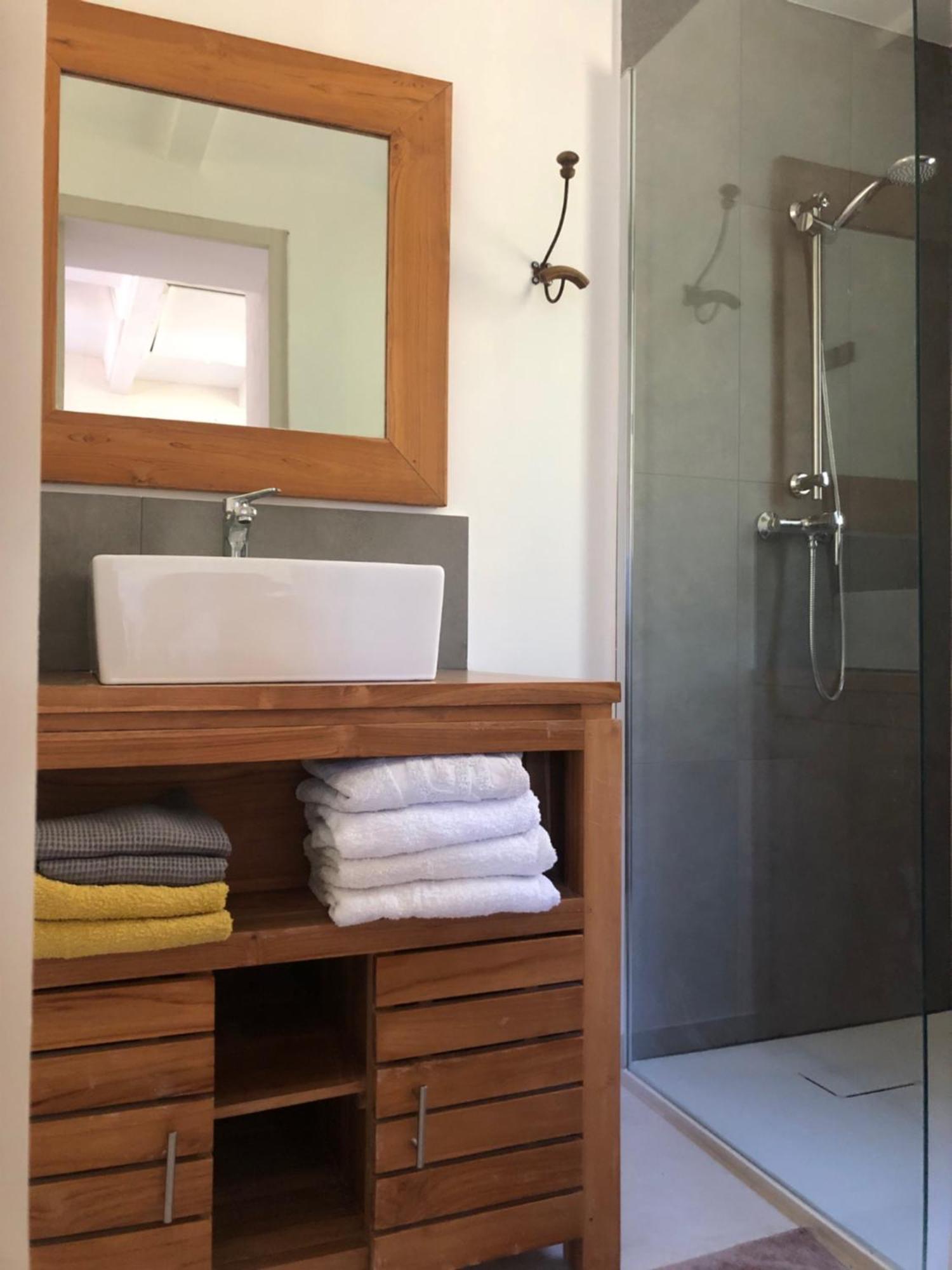 La Chataigne Perchee, Piscine Et Nature Apartment